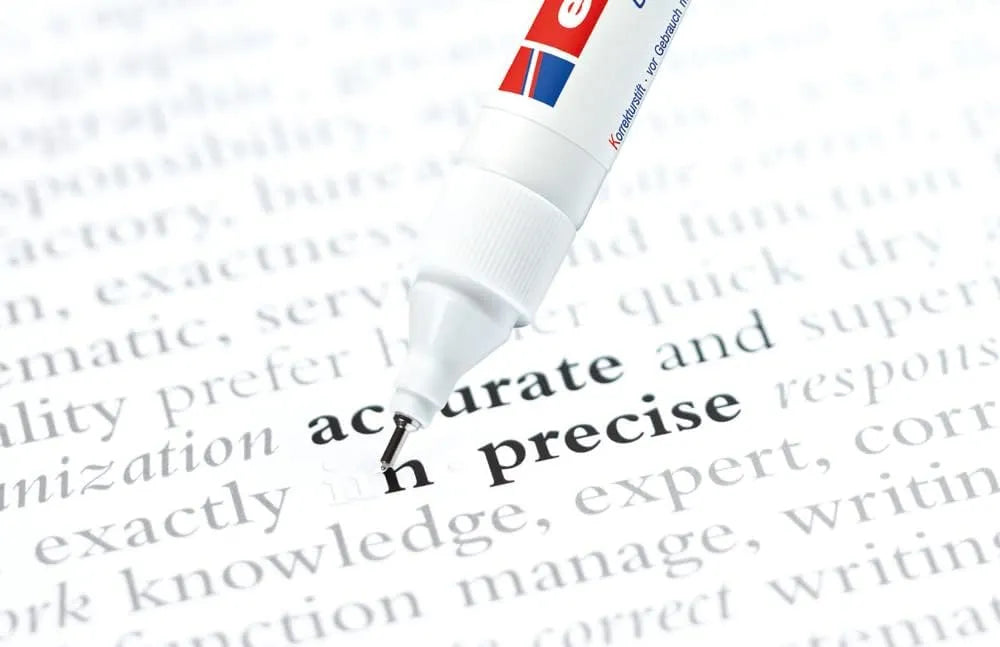 Correttore a penna punta in metallo