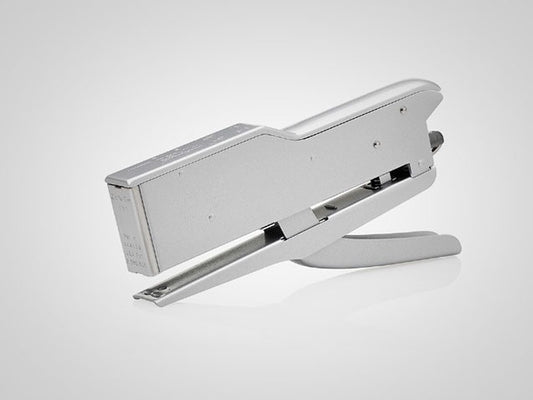Cucitrice a pinza 551
