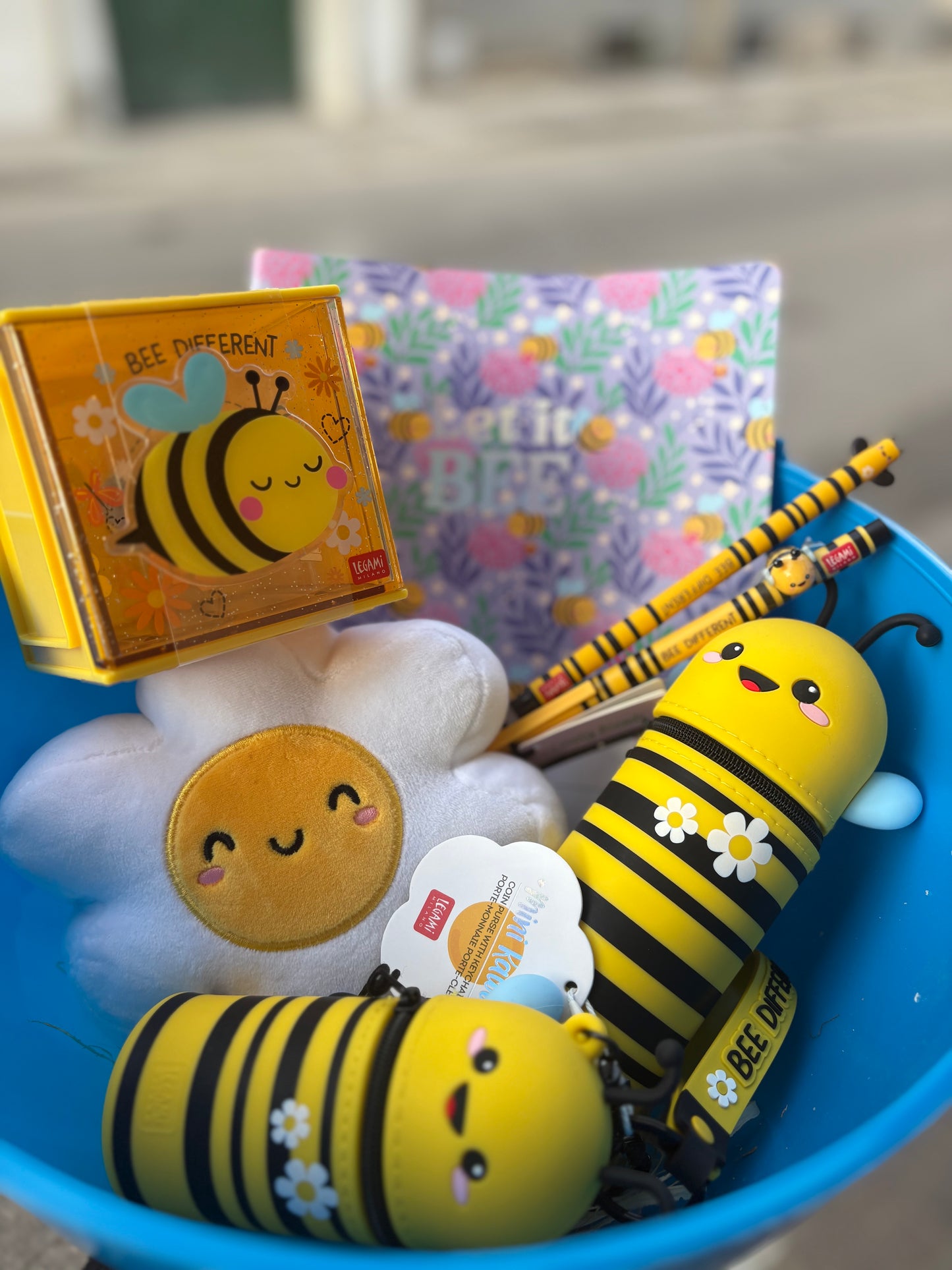 KIT MEGA UOVO BEE DIFFERENT